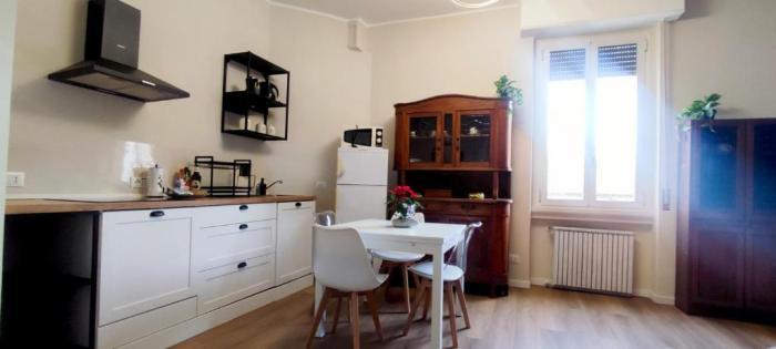 2 Bedroom Gem Near Milano Centrale Fast Wi Fi Kademy House Δωμάτιο φωτογραφία