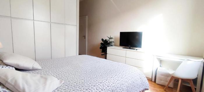 2 Bedroom Gem Near Milano Centrale Fast Wi Fi Kademy House Δωμάτιο φωτογραφία