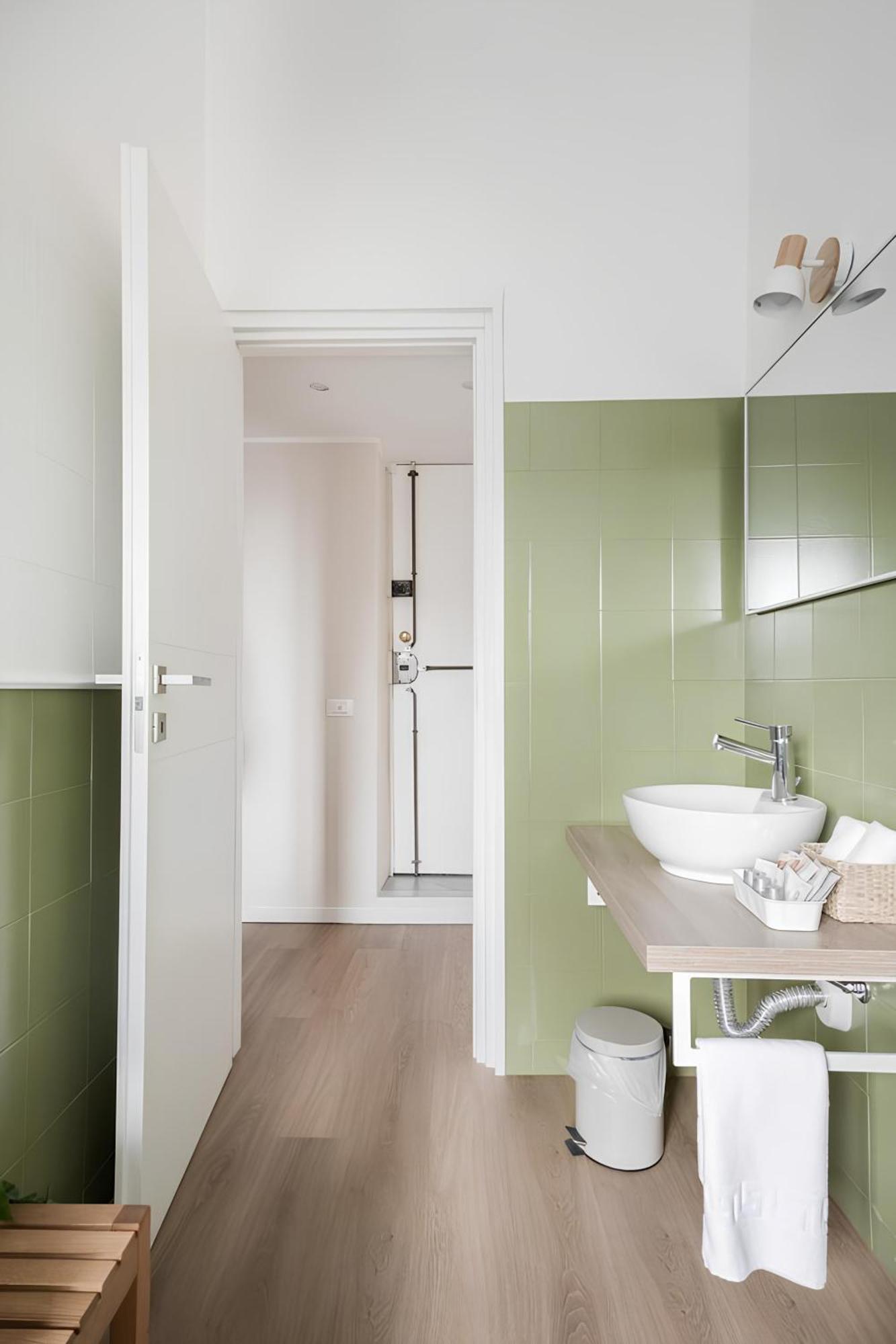 2 Bedroom Gem Near Milano Centrale Fast Wi Fi Kademy House Εξωτερικό φωτογραφία